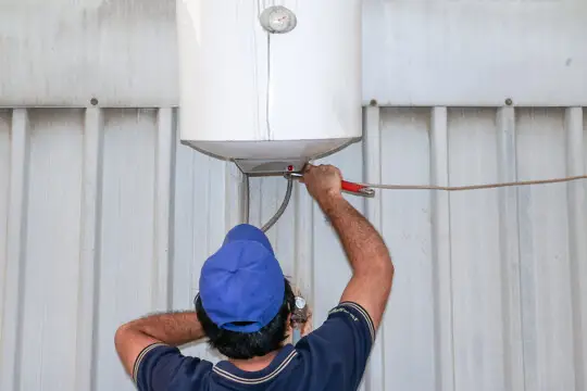Réparation / maintenance chauffe-eau — Paris 11e